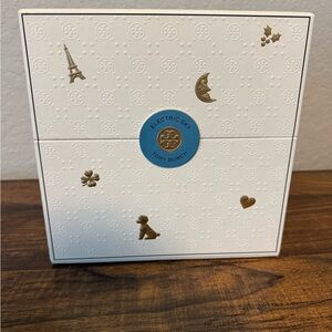 Tory Burch White Gift Box with Blue Seal and Gold Accents